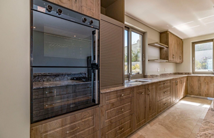 7 Bedroom Property for Sale in Fairhaven Country Estate Western Cape